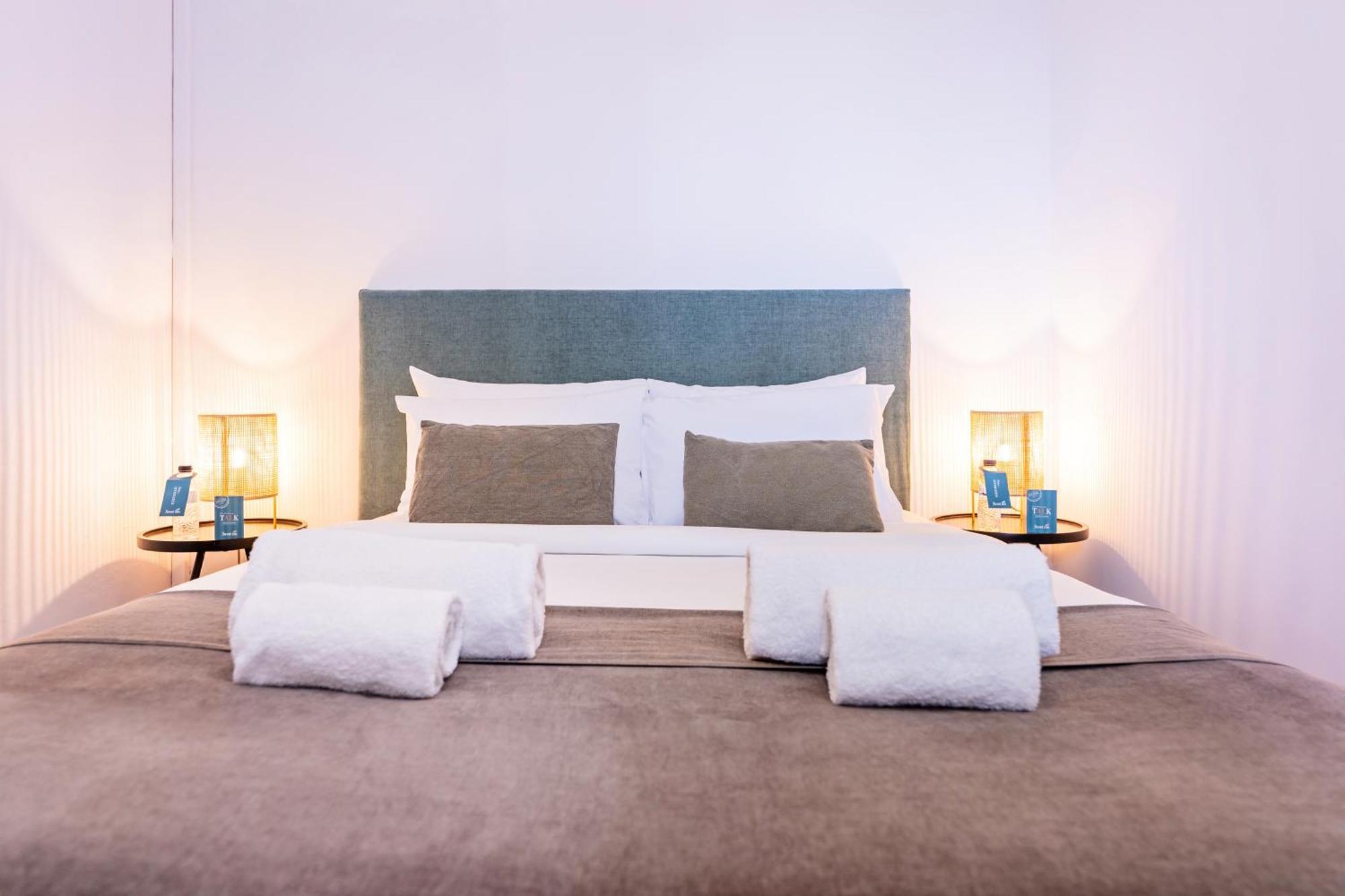 Rocafort In Eixample Apartment
